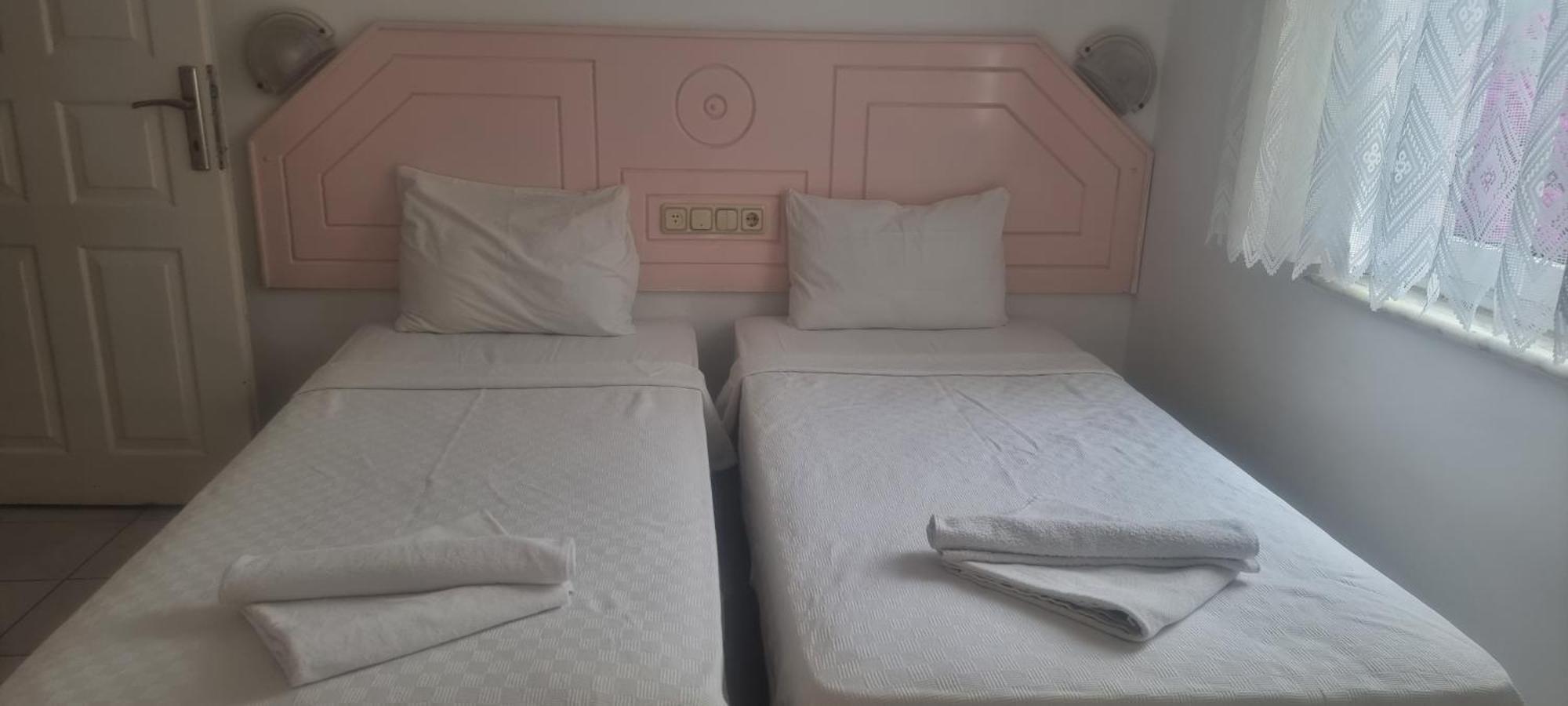 Pembe Kosk Apart Otel Fethiye Rom bilde